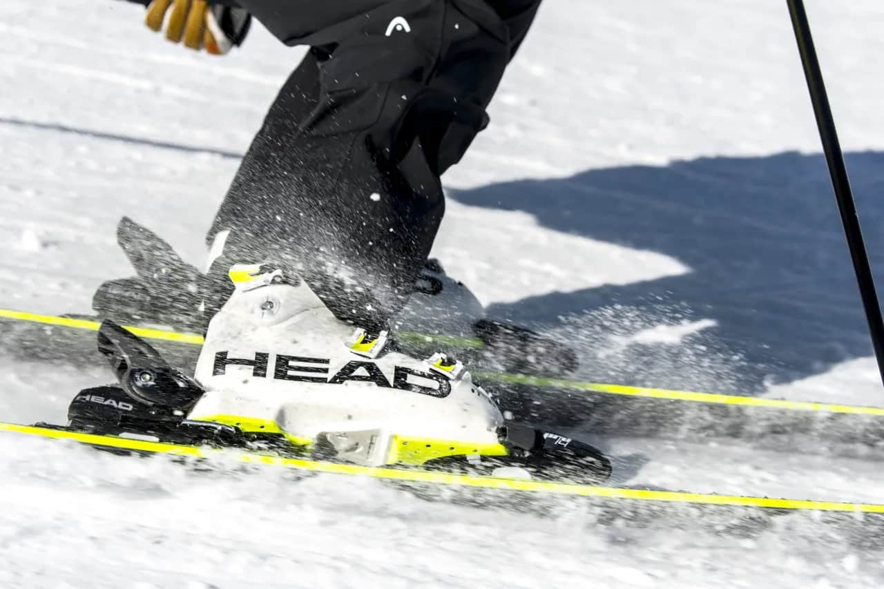 Druga warstwa na narty: Wybierz idealną i nie zmarznij na stoku!